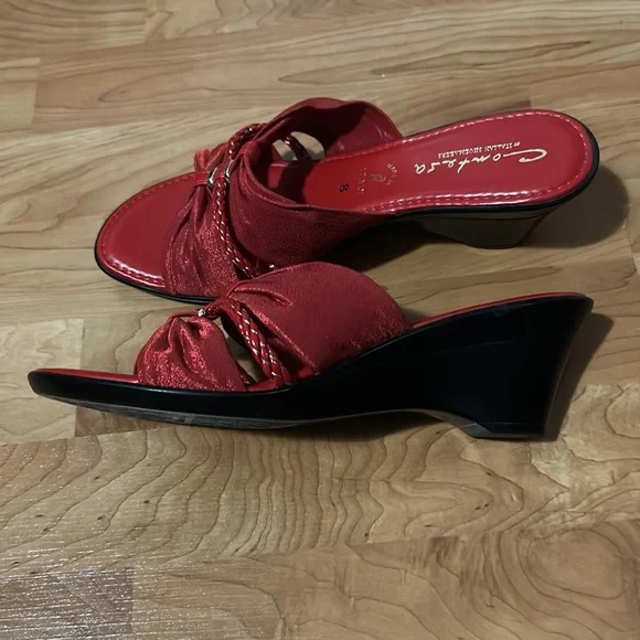 Red Slippers - Picture 5 of 7